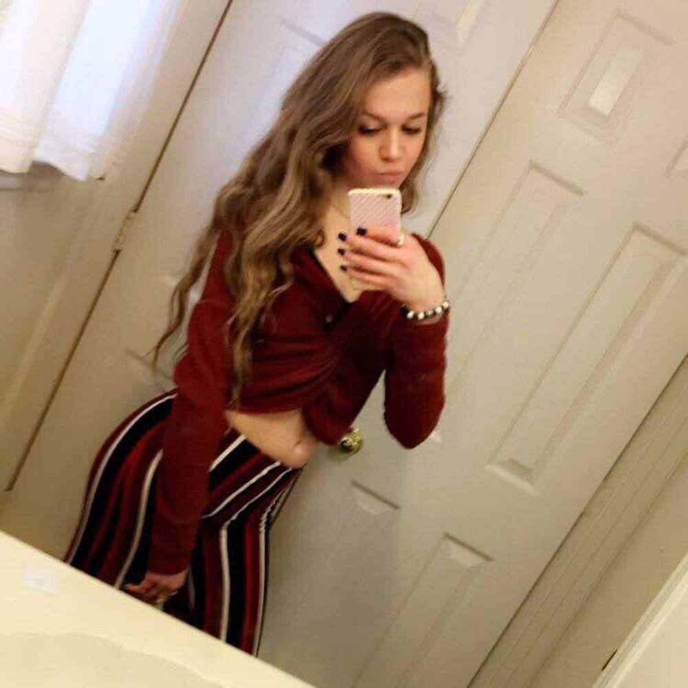 Meet your Posher, Camryn